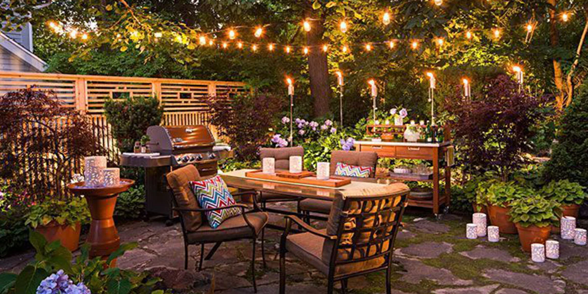 Outdoor Patio Decorating for Relaxing Backyard Gatherings